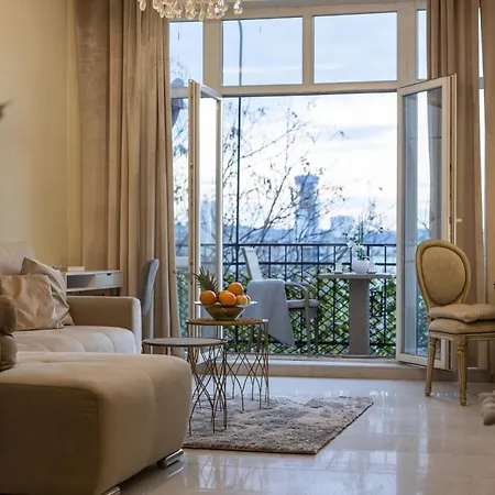 Max Luxury Apartment