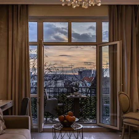 Max Luxury Apartment *