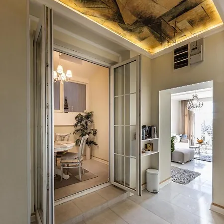 Max Luxury Belgrade